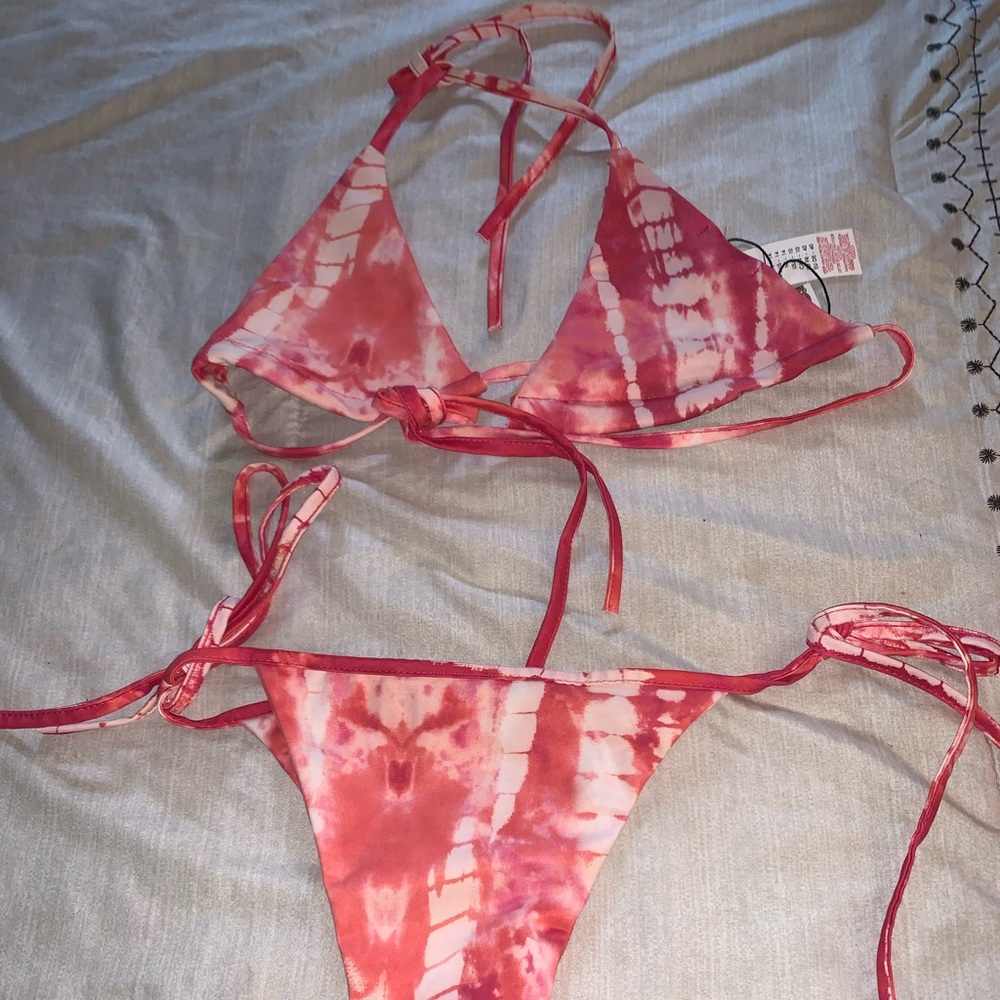 Pink Tie Dye Bikini. NWT